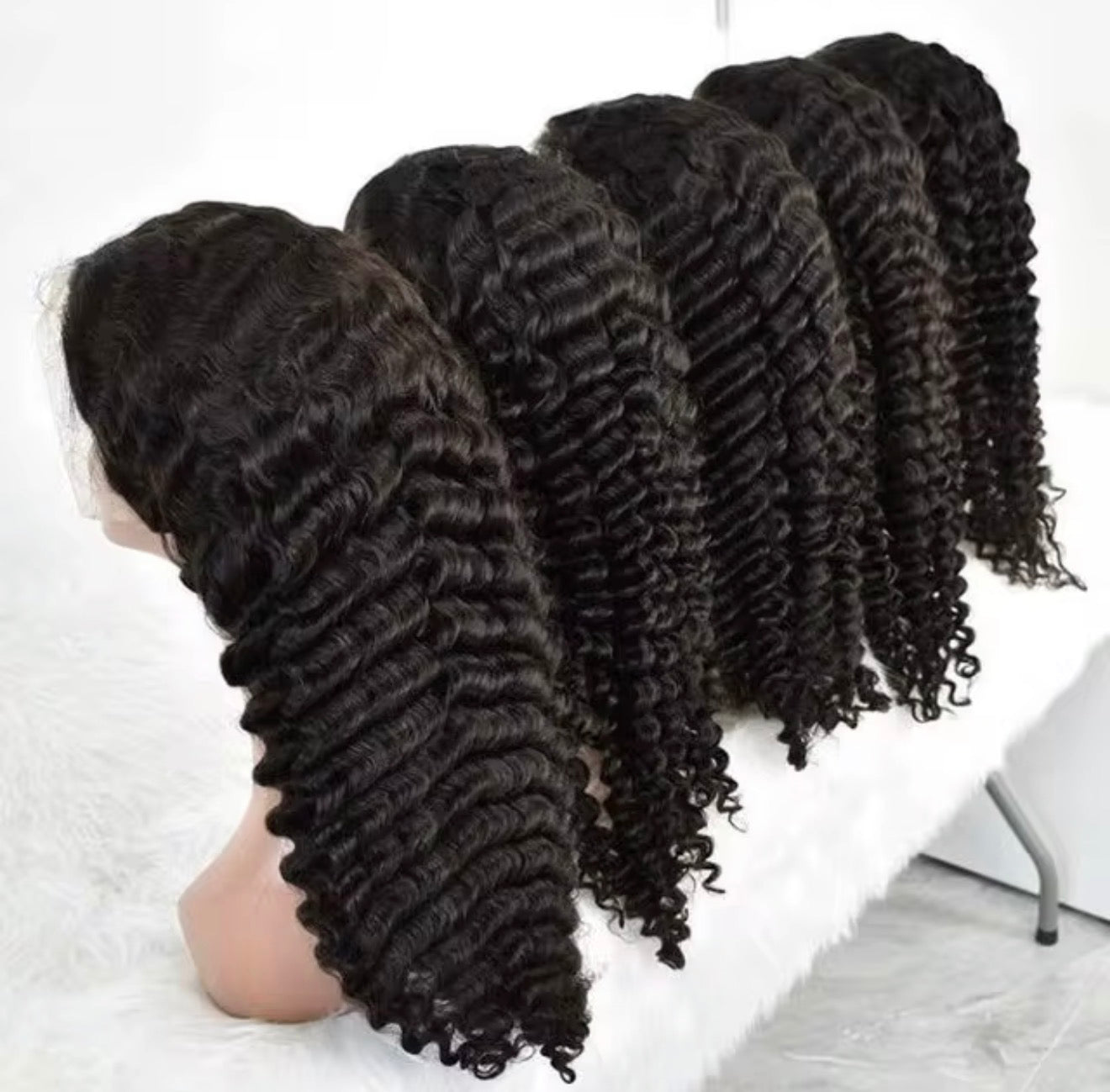 Signature: Curly Wig